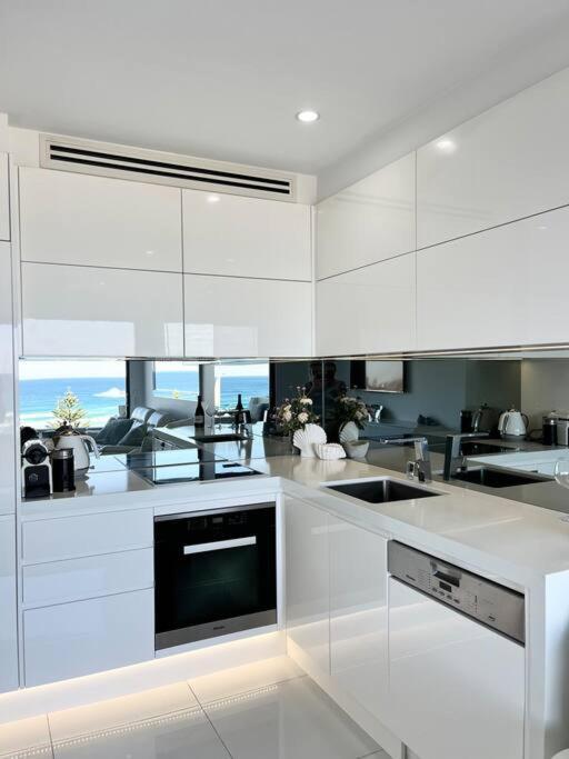 Bondi Beach Waves Beachfront Apartment Sidney Exterior foto